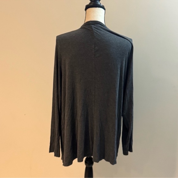 Torrid super soft gray draped open front waterfall cardigan size 1X - Picture 8 of 10
